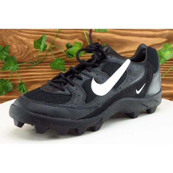 Nike Shark Shoes Size‎ 9 M Black Football Synthetic Men - Picture 1 of 8